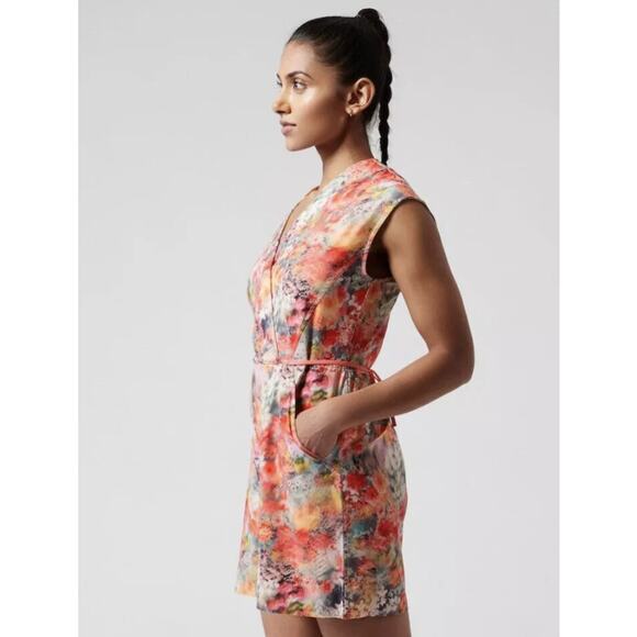 Athleta Women's Marlow Floral Tie Back Romper Lightweight Boho Size M Bloom Pink - Picture 3 of 8